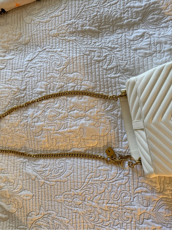 Saint Laurent Cream Quilted Chevron Leather Shoulder Bag with Gold Hardware - Picture 7 of 8